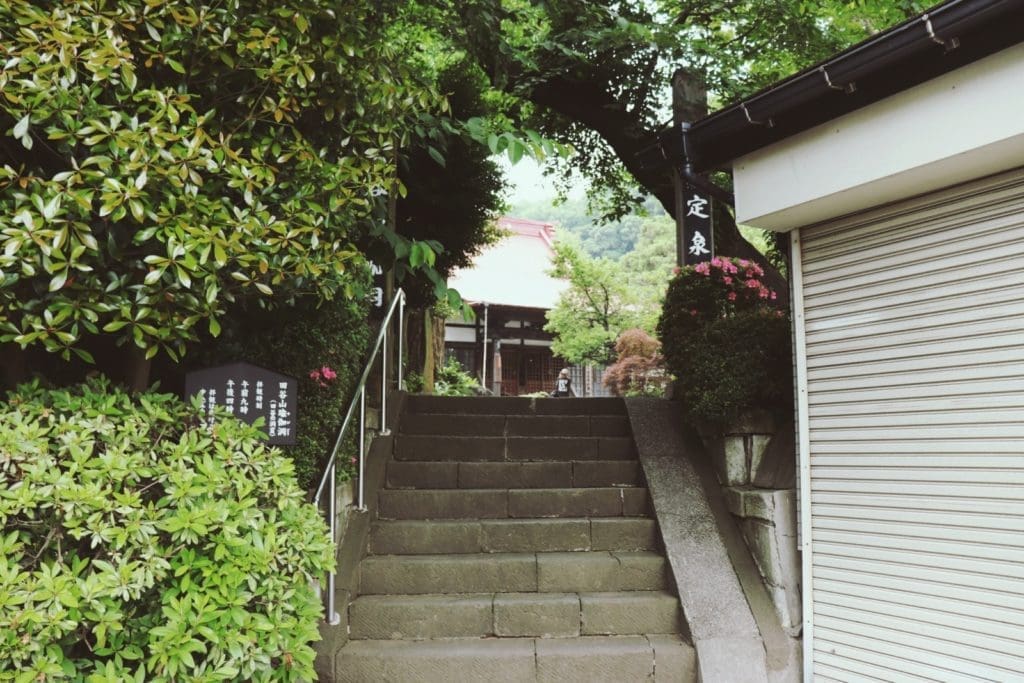 Stairs leading to Josenji 