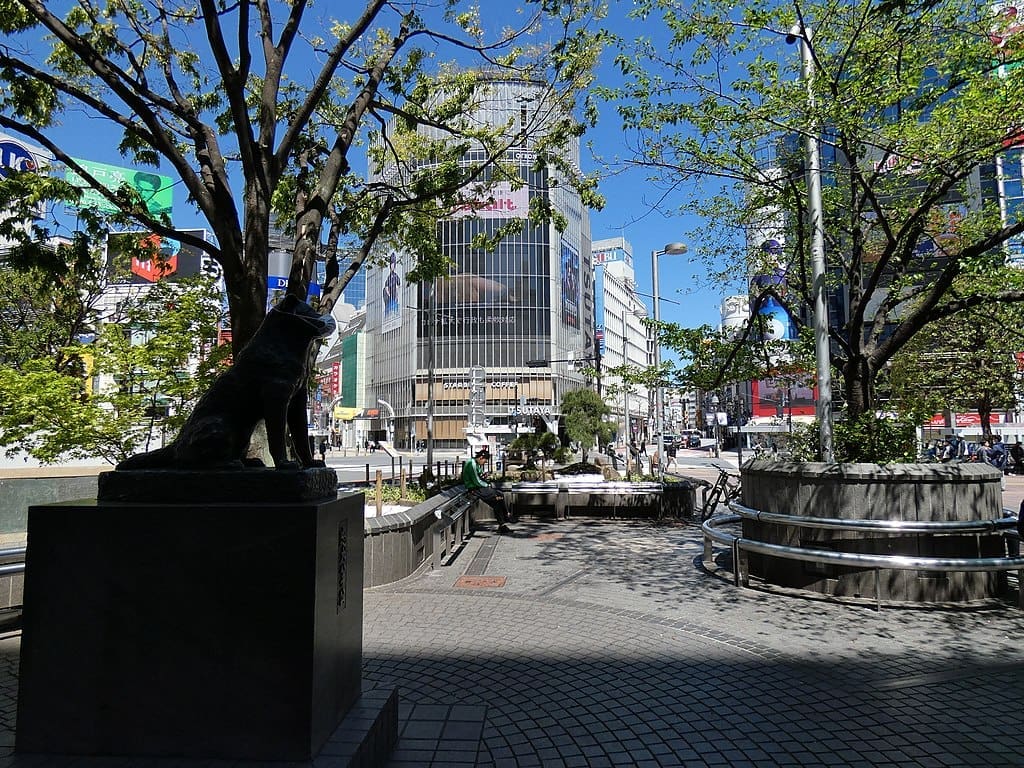 Hachiko Statue