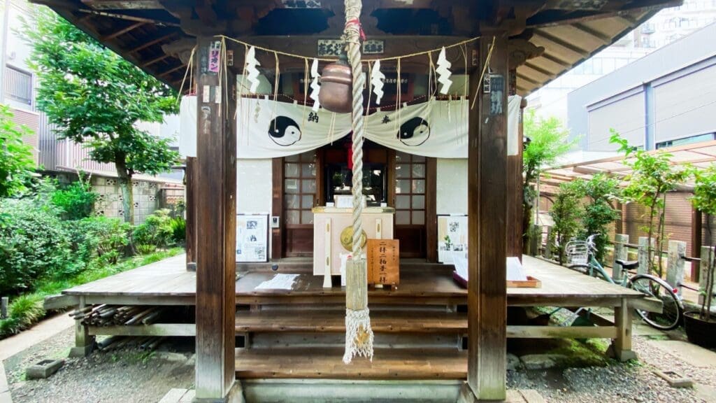 Oiwa Inari Shrine