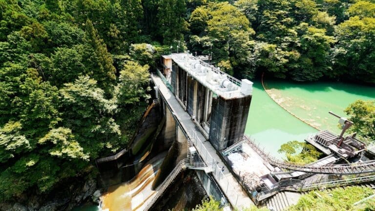 Don’t Miss Shiromaru Dam on Your Trip to Okutama